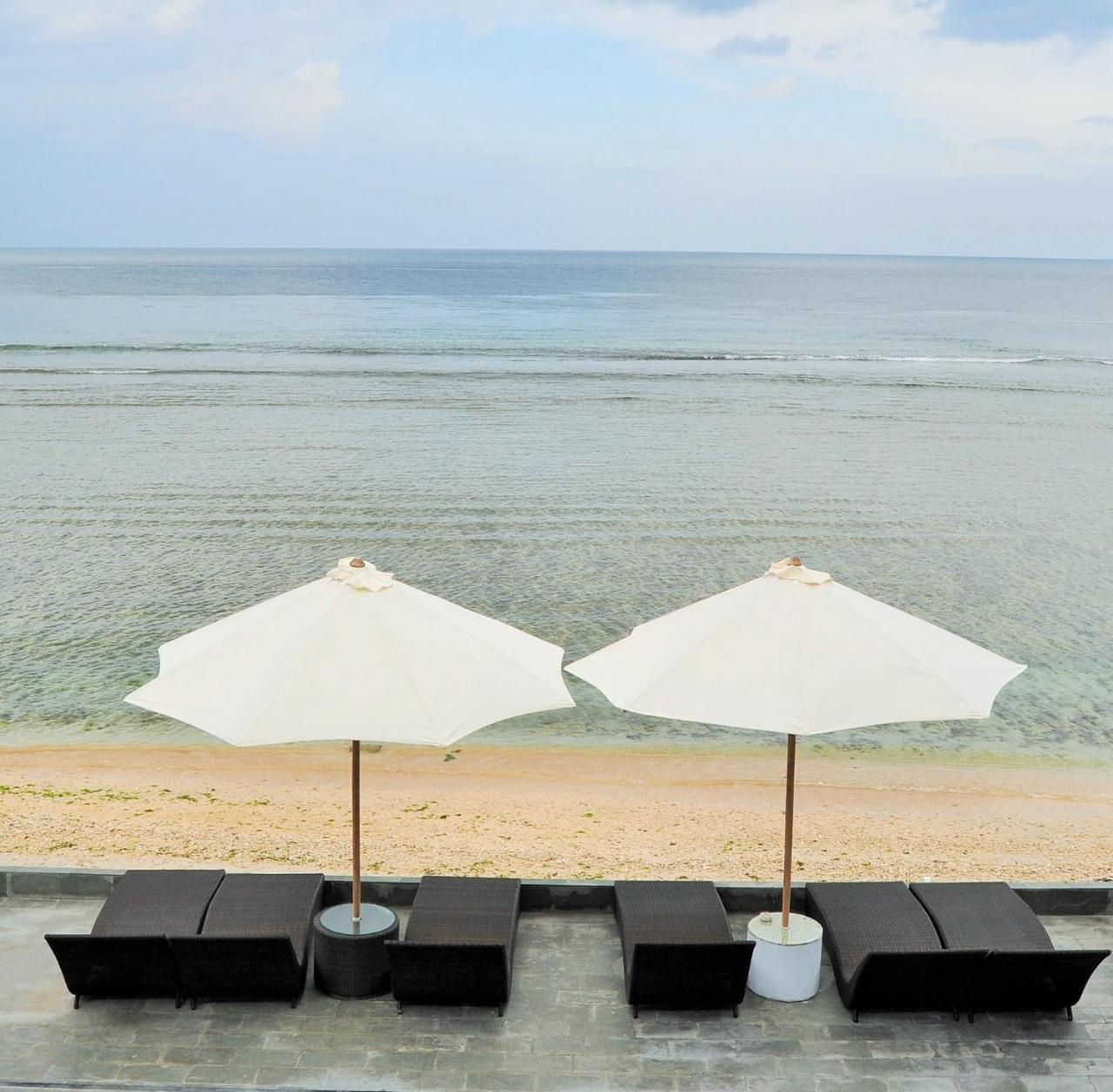 Pradana Beach Inn Luxury Batununggul Exterior photo